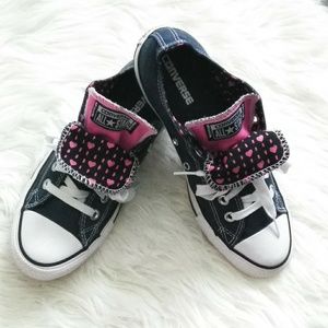 Converse navy blue shoes